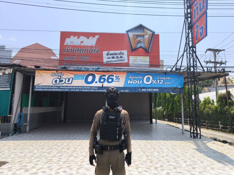 สถานีตำรวจภูธรหมูสี ฝากบ้านไว้กับตำรวจ สายตรวจตำบลโป่งตาลอง สายตรวจเขต 2 ปฏิบัติหน้าที่ อุ่นใจปลอดภัย เสมอ